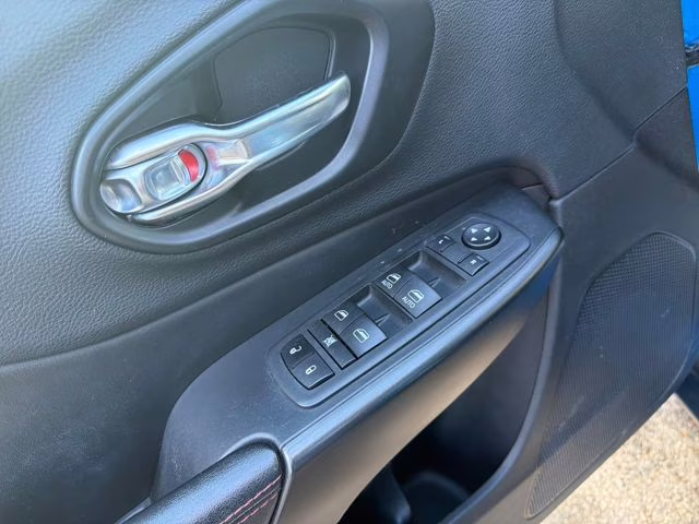 2021 Hydro Blue Pearlcoat Jeep Cherokee Trailhawk 4X4 SUV