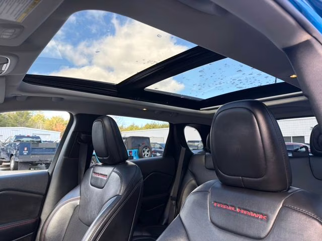 2021 Hydro Blue Pearlcoat Jeep Cherokee Trailhawk 4X4 SUV