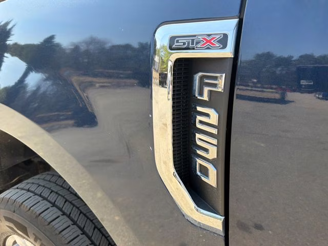 2017 Blue Ford Super Duty F-250 SRW XL 4X4 Truck