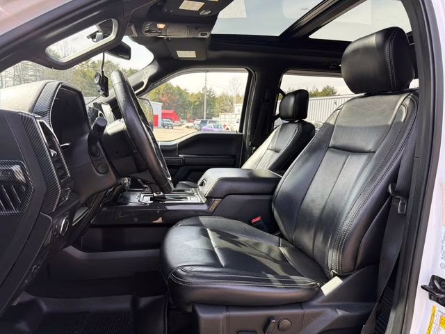 2019 White Ford F-150 Lariat 4X4 Truck