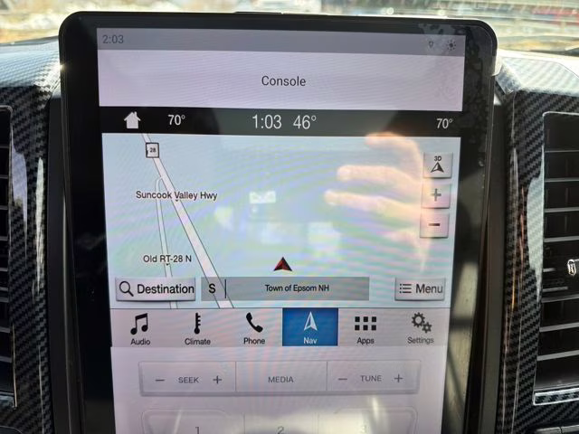 2019 White Ford F-150 Lariat 4X4 Truck