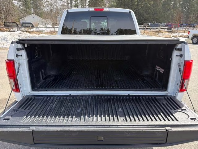 2019 White Ford F-150 Lariat 4X4 Truck