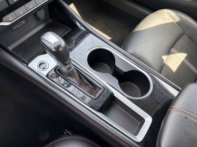 2024 Gun Metallic Nissan Altima 2.5 SR FWD Sedan