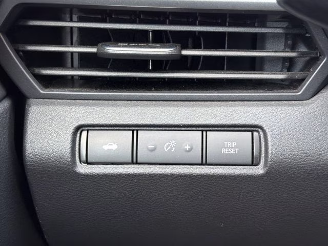 2024 Gun Metallic Nissan Altima 2.5 SR FWD Sedan
