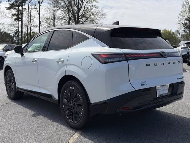 2026 Everest White Pearl/Black Nissan Murano Platinum AWD SUV