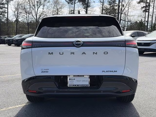 2026 Everest White Pearl/Black Nissan Murano Platinum AWD SUV