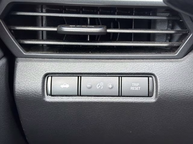 2024 Gun Metallic Nissan Altima 2.5 SR FWD Sedan
