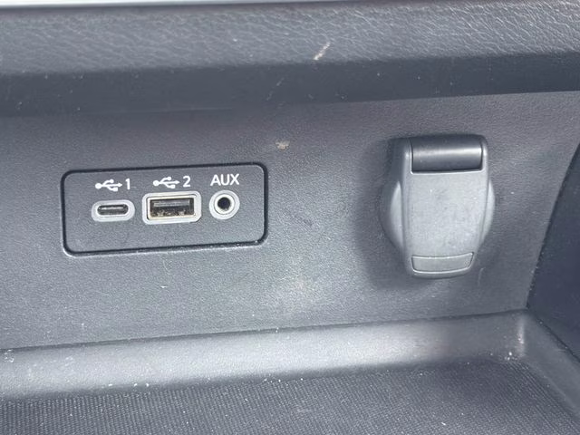2024 Gun Metallic Nissan Altima 2.5 SR FWD Sedan