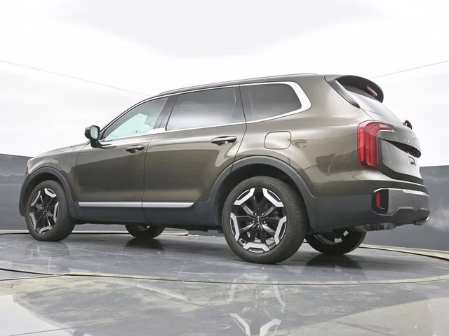 2025 Dark Moss Kia Telluride S FWD SUV