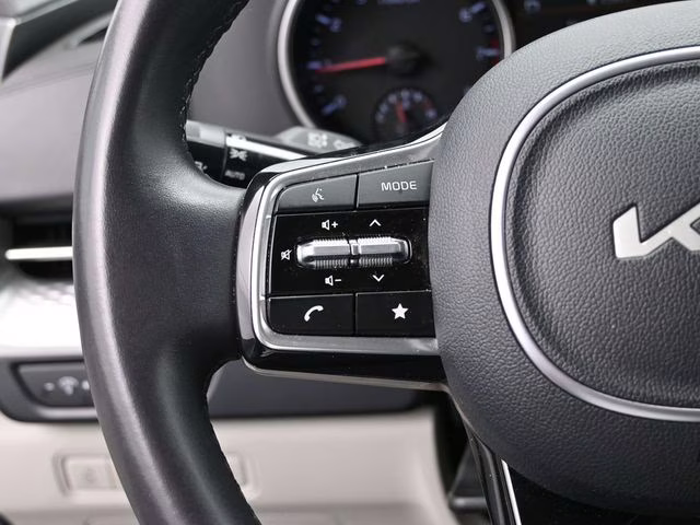 2024 Snow White Pearl Kia Carnival LX FWD Van