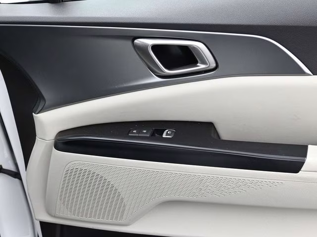 2024 Snow White Pearl Kia Carnival LX FWD Van