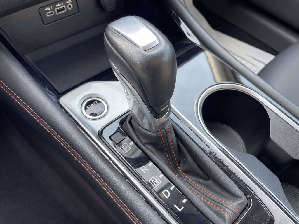 2025 Pearl White Tricoat Nissan Altima 2.5 SR AWD Sedan