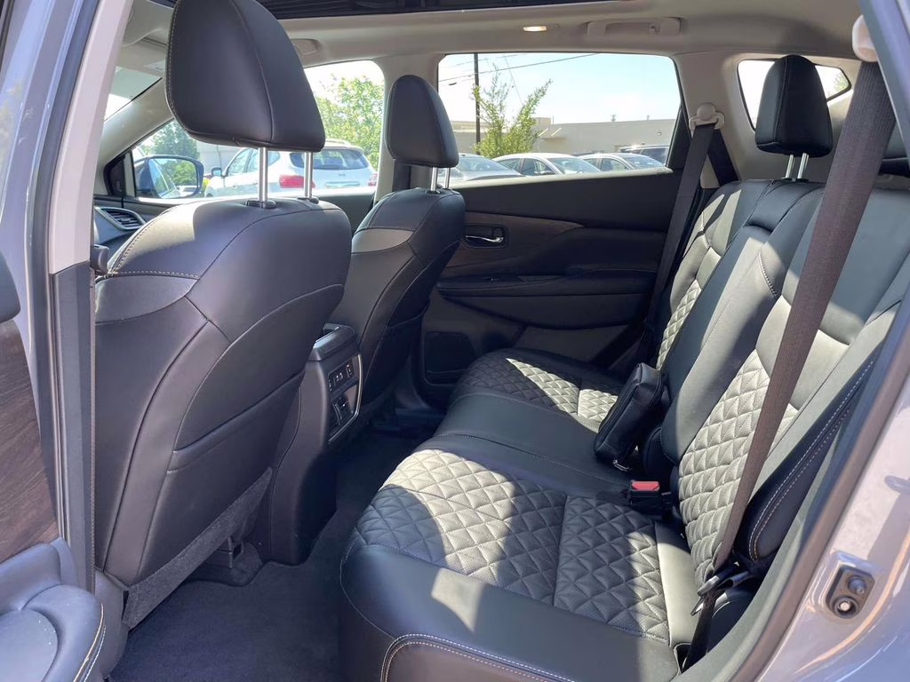 2024 Boulder Gray Pearl Nissan Murano Platinum FWD SUV