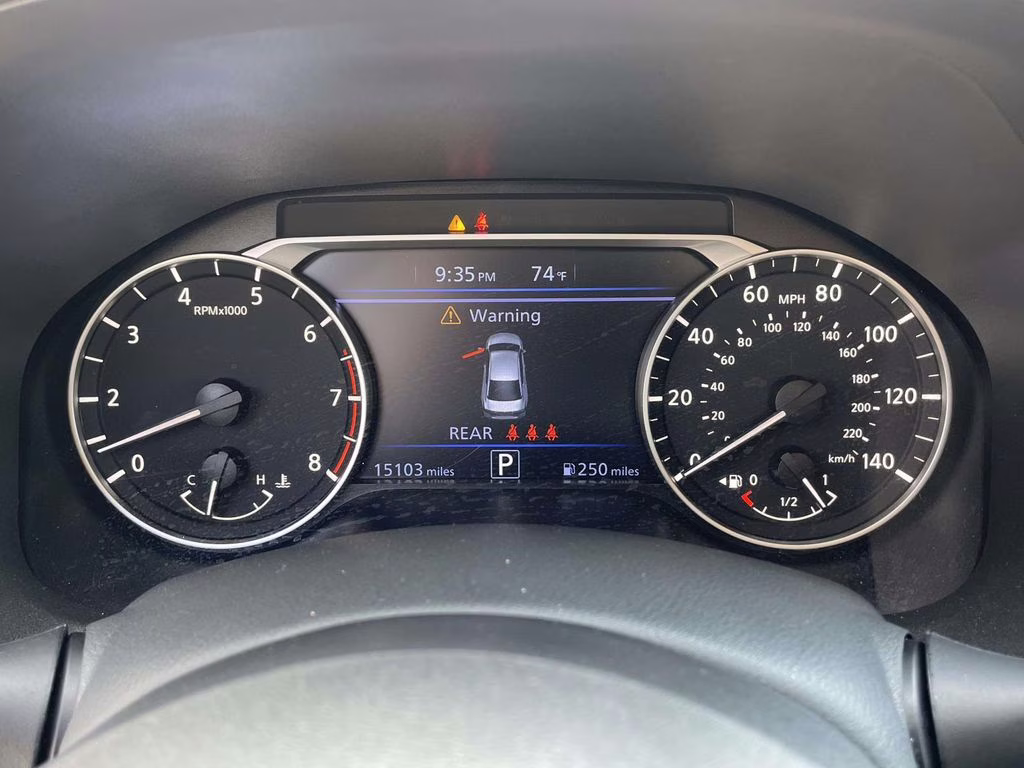 2025 Pearl White Tricoat Nissan Altima 2.5 SR AWD Sedan