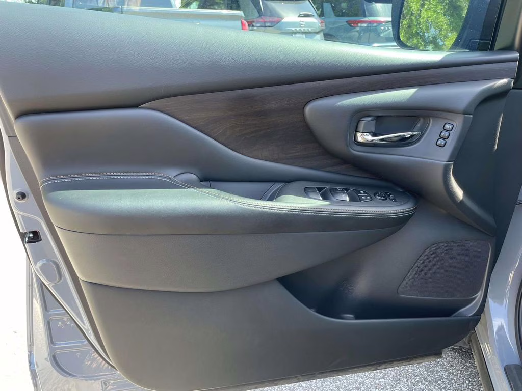 2024 Boulder Gray Pearl Nissan Murano Platinum FWD SUV