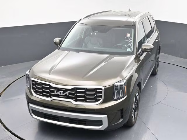 2025 Dark Moss Kia Telluride S FWD SUV