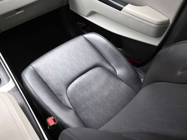 2024 Snow White Pearl Kia Carnival LX FWD Van