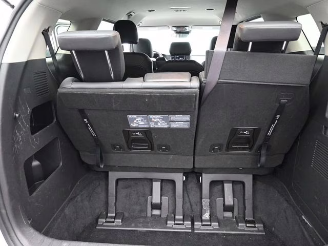 2024 Snow White Pearl Kia Carnival LX FWD Van