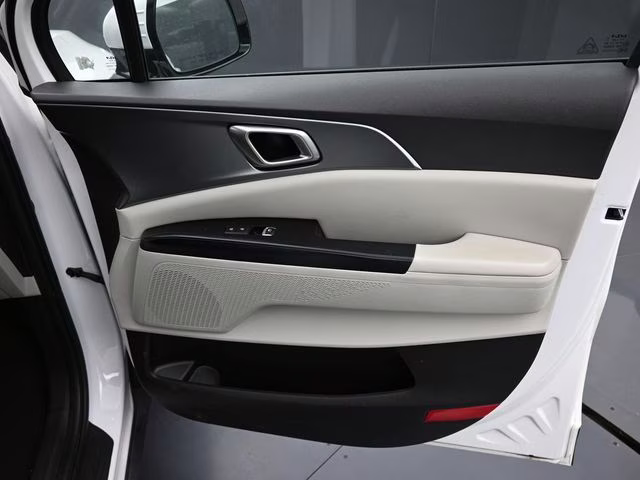 2024 Snow White Pearl Kia Carnival LX FWD Van