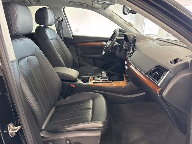 2023 Brilliant Black Audi Q5 40 Premium Plus AWD SUV