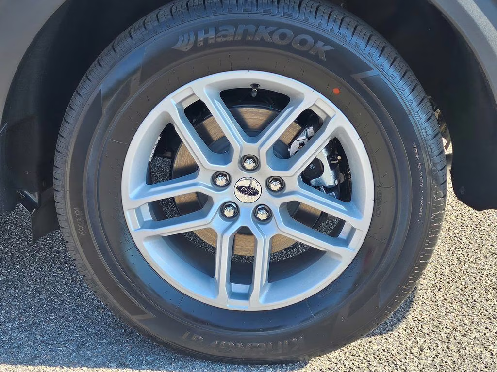 2026 Agate Black Metallic Ford Explorer Active RWD SUV