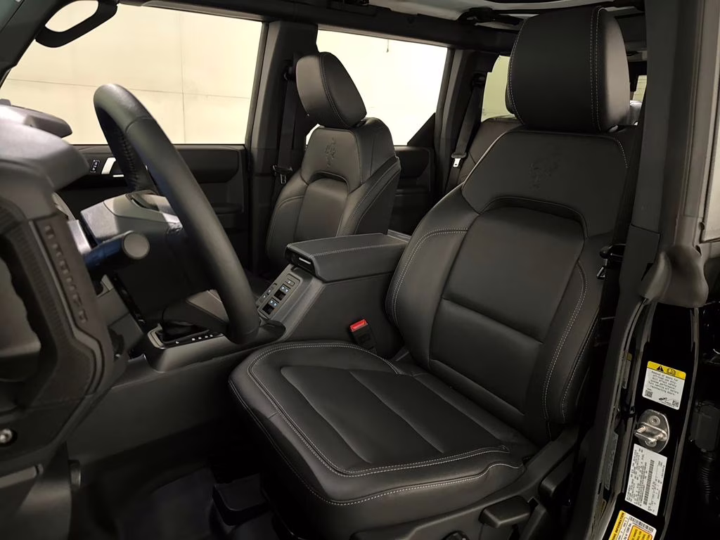 2026 Shadow Black Ford Bronco Badlands 4X4 SUV