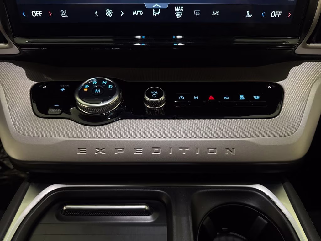 2026 Glacier Gray Metallic Tri-Coat Ford Expedition Max Active RWD SUV