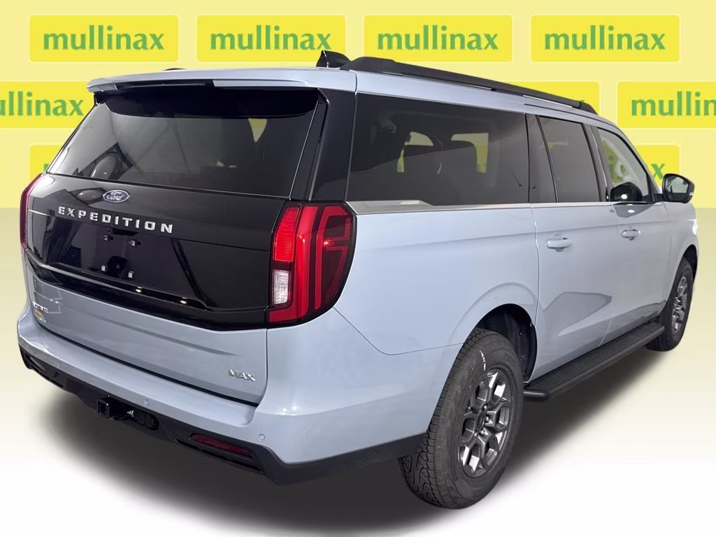 2026 Glacier Gray Metallic Tri-Coat Ford Expedition Max Active RWD SUV