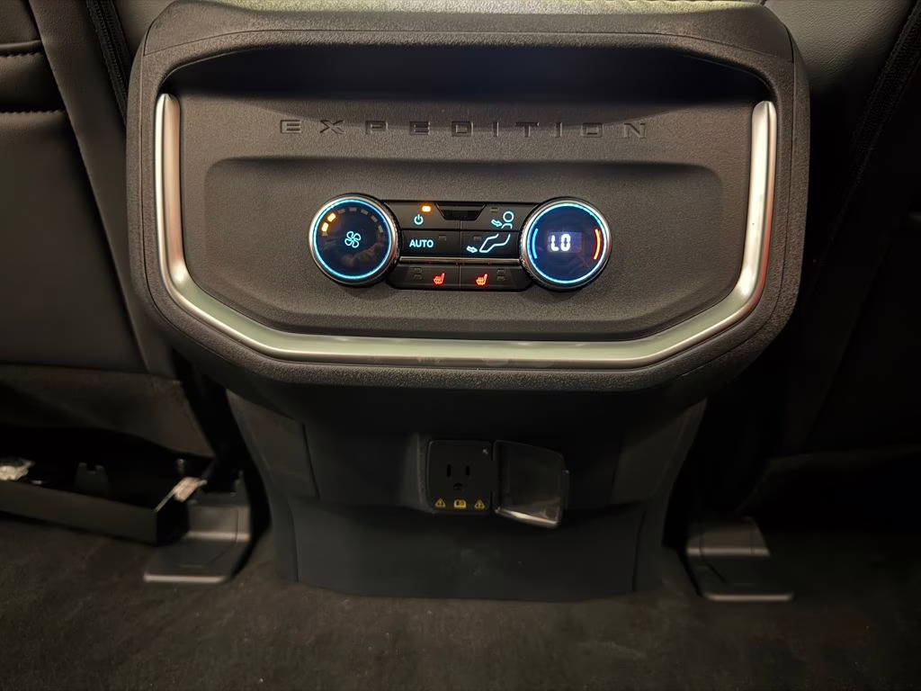 2026 Agate Black Metallic Ford Expedition Tremor 4X4 SUV