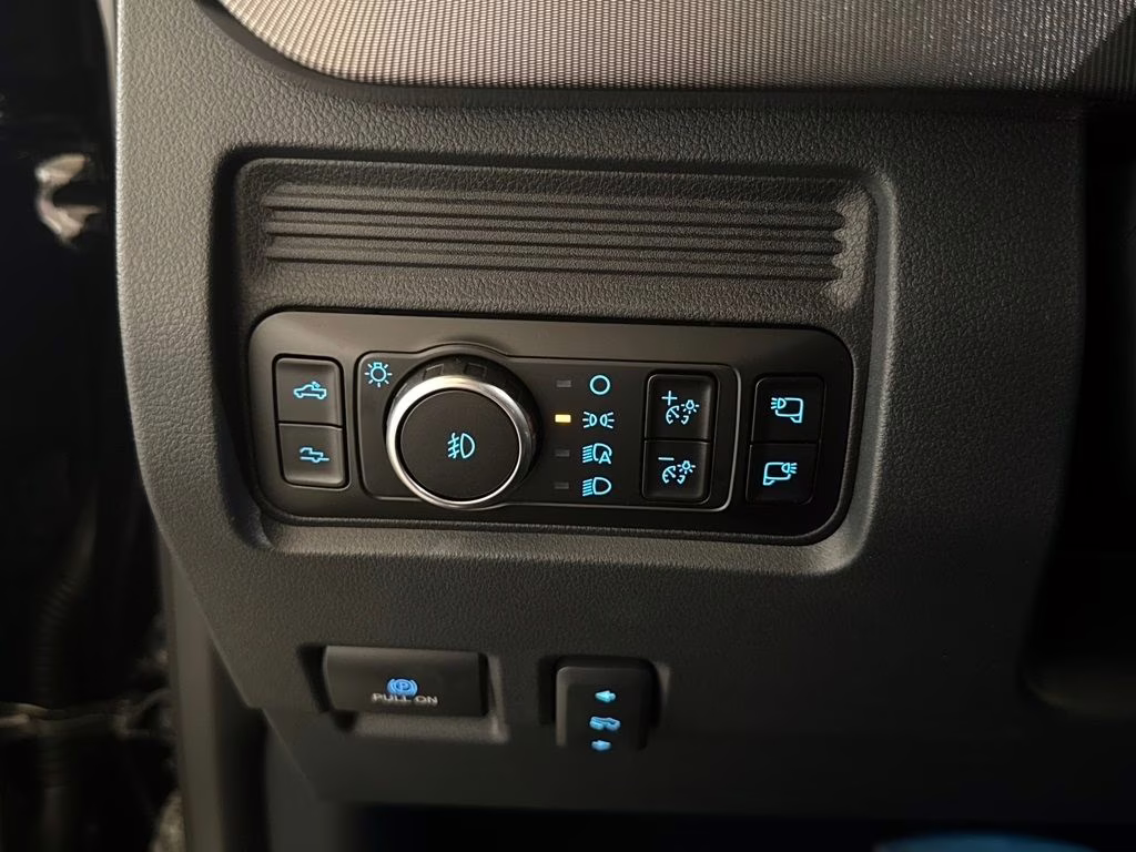 2026 Agate Black Metallic Ford Super Duty F-250 SRW Platinum 4X4 Truck