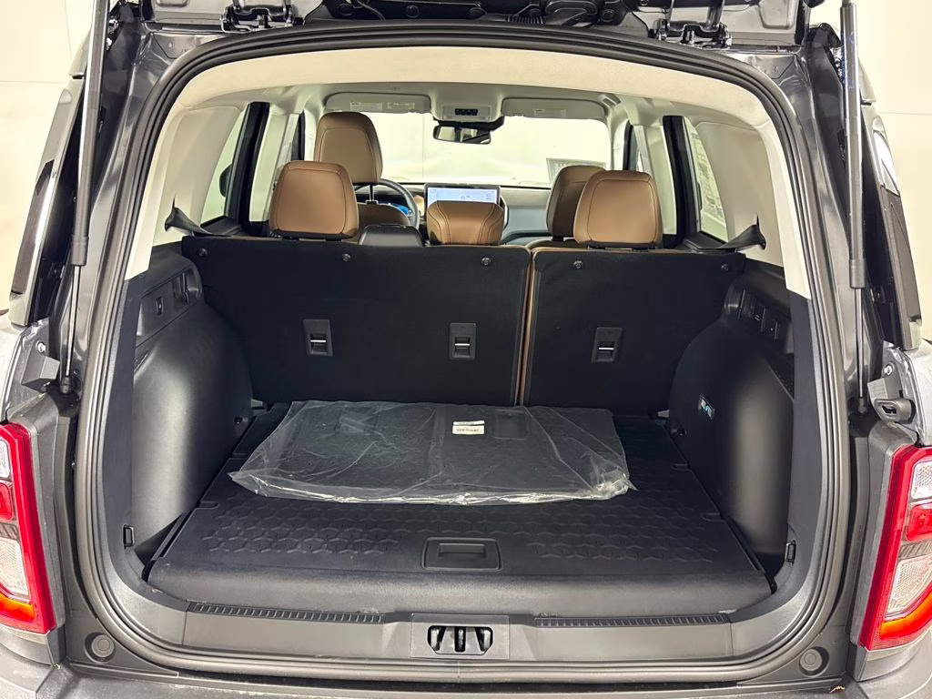 2026 Carbonized Gray Metallic Ford Bronco Sport Outer Banks 4X4 SUV