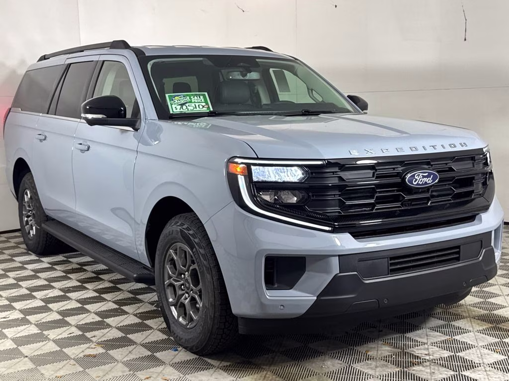 2026 Glacier Gray Metallic Tri-Coat Ford Expedition Max Active RWD SUV