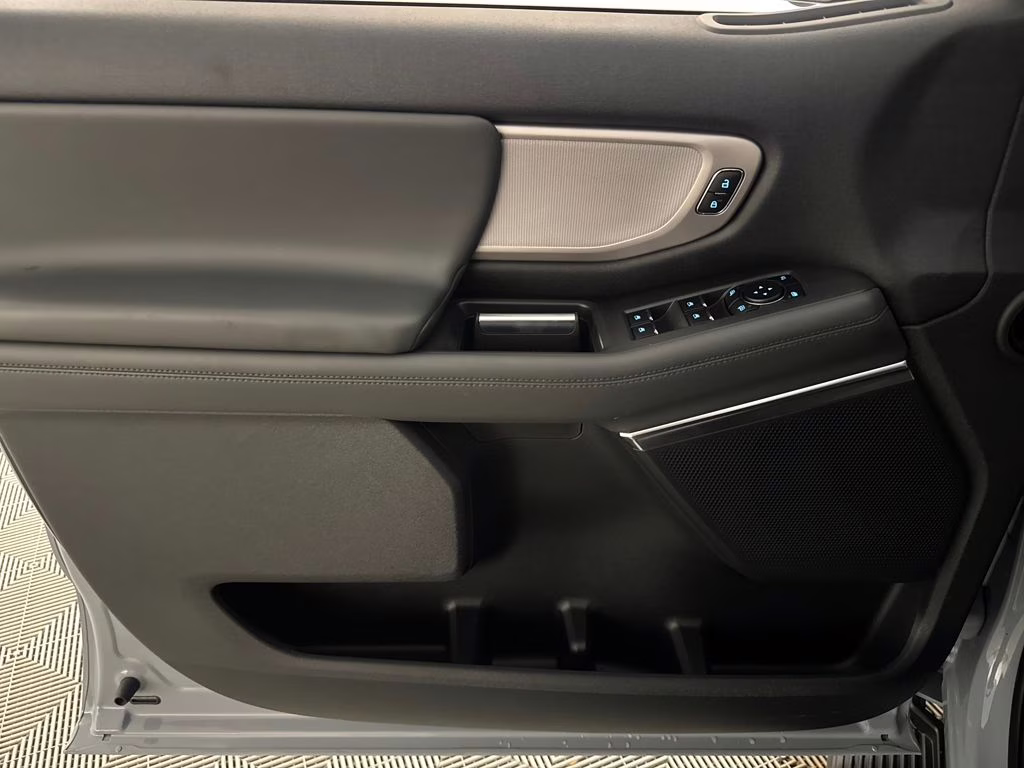 2026 Glacier Gray Metallic Tri-Coat Ford Expedition Max Active RWD SUV