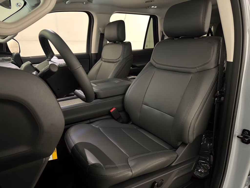 2026 Glacier Gray Metallic Tri-Coat Ford Expedition Max Active RWD SUV