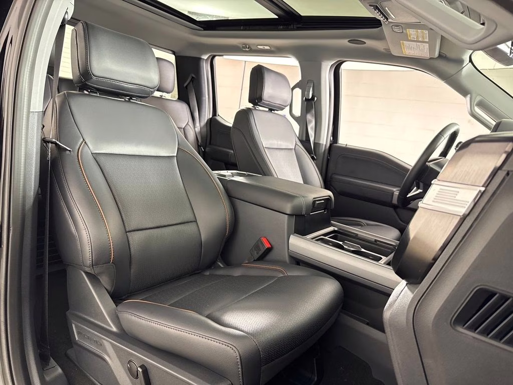 2026 Agate Black Metallic Ford Super Duty F-250 SRW Lariat 4X4 Truck