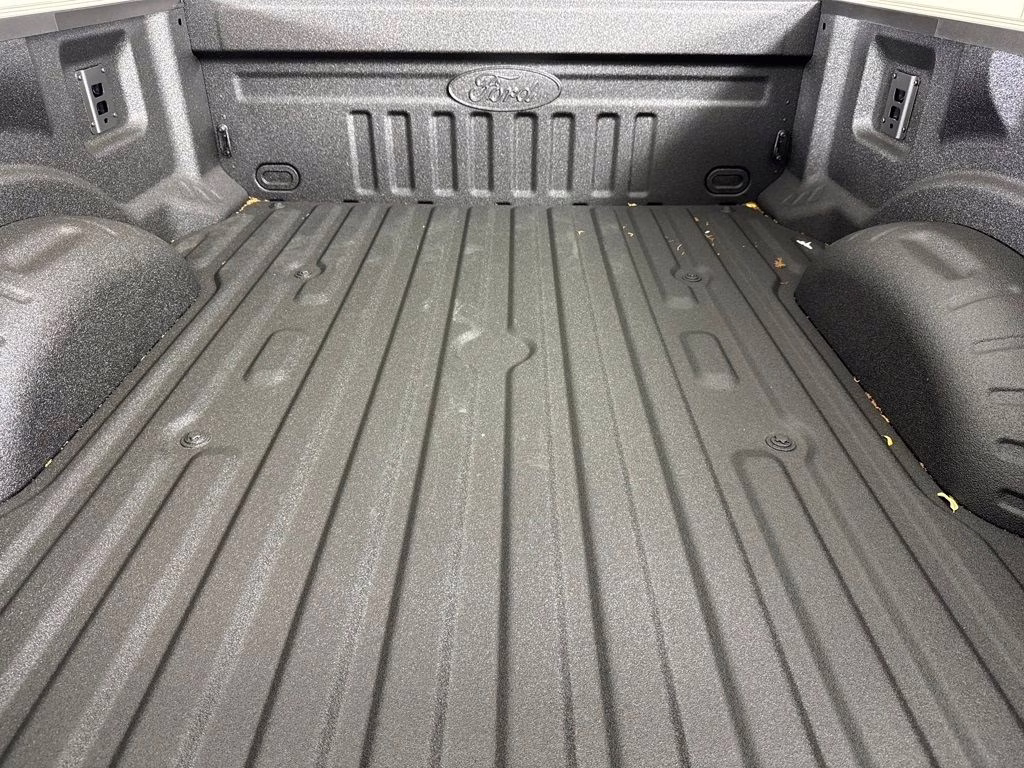 2026 Agate Black Metallic Ford Super Duty F-250 SRW Lariat 4X4 Truck