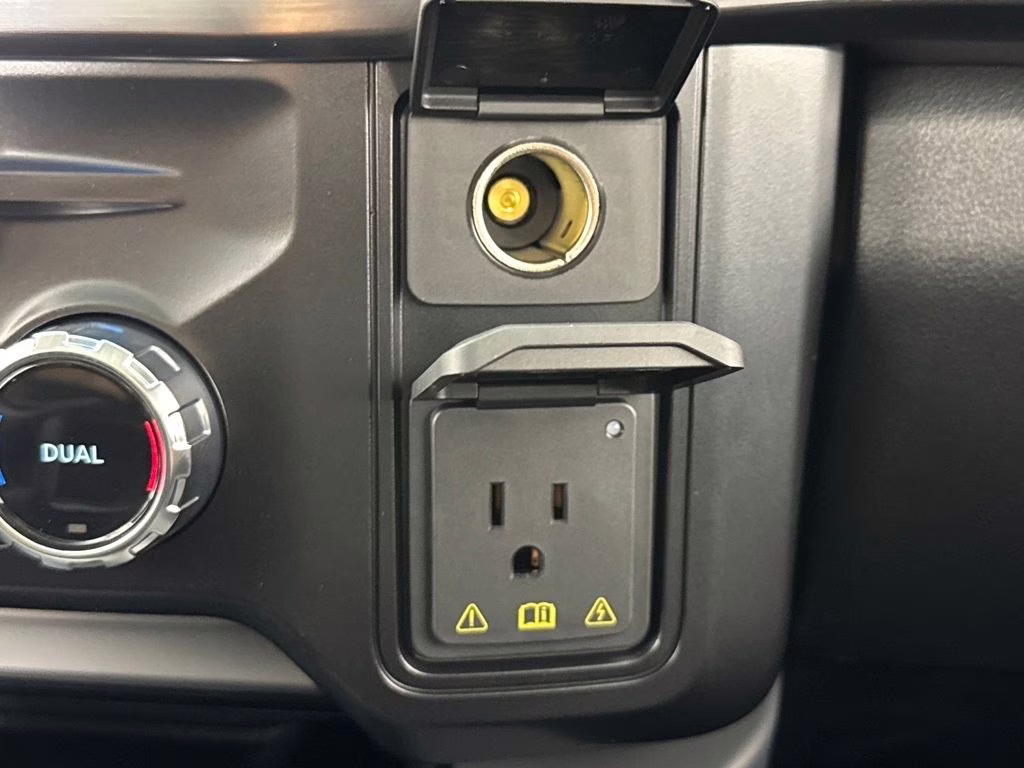 2026 Agate Black Metallic Ford Super Duty F-250 SRW Lariat 4X4 Truck