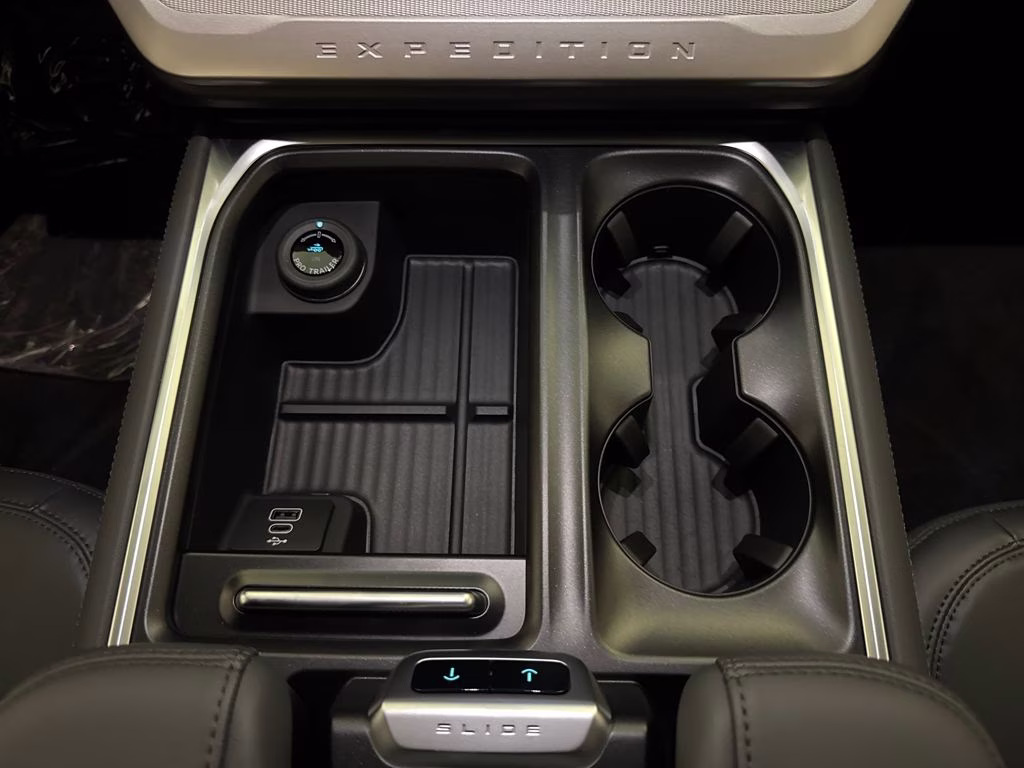 2026 Glacier Gray Metallic Tri-Coat Ford Expedition Max Active RWD SUV