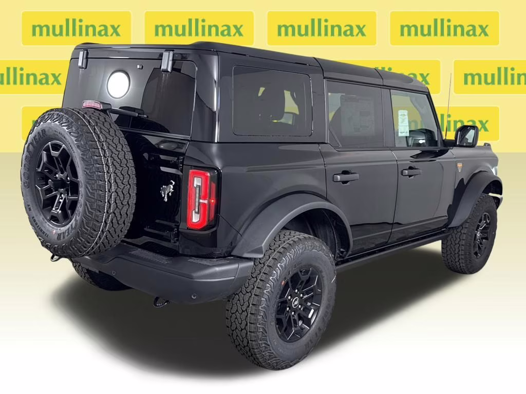 2026 Shadow Black Ford Bronco Badlands 4X4 SUV