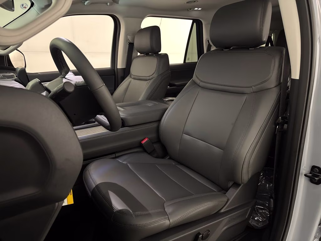2026 Glacier Gray Metallic Tri-Coat Ford Expedition Max Active RWD SUV