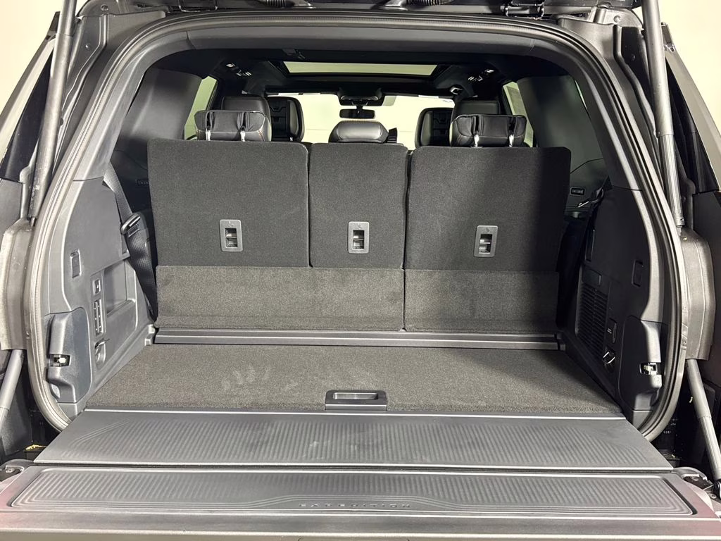 2026 Agate Black Metallic Ford Expedition Tremor 4X4 SUV