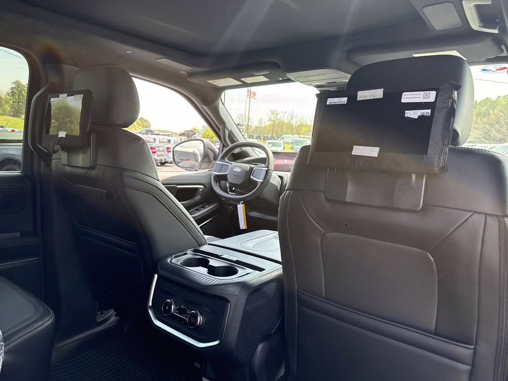 2026 Star White Metallic Tri-Coat Ford Expedition Max Platinum 4X4 SUV