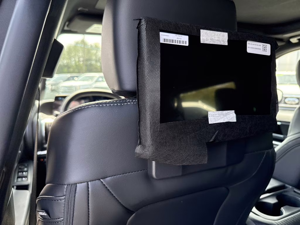 2026 Star White Metallic Tri-Coat Ford Expedition Max Platinum 4X4 SUV