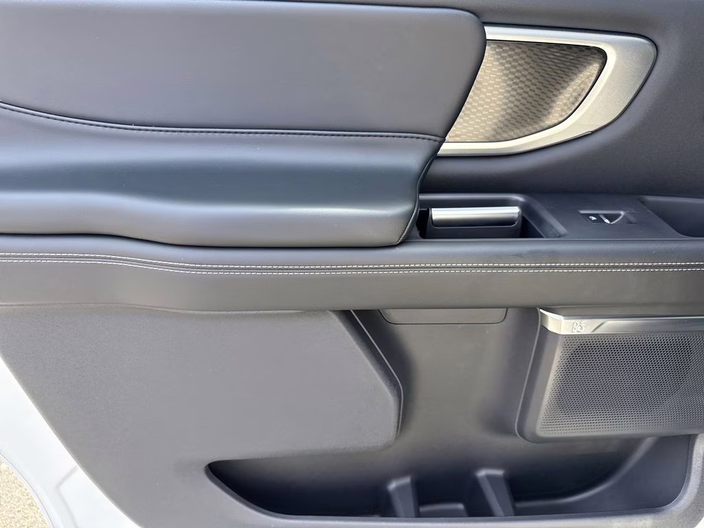 2026 Star White Metallic Tri-Coat Ford Expedition Max Platinum 4X4 SUV