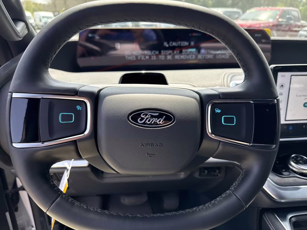 2026 Star White Metallic Tri-Coat Ford Expedition Max Platinum 4X4 SUV