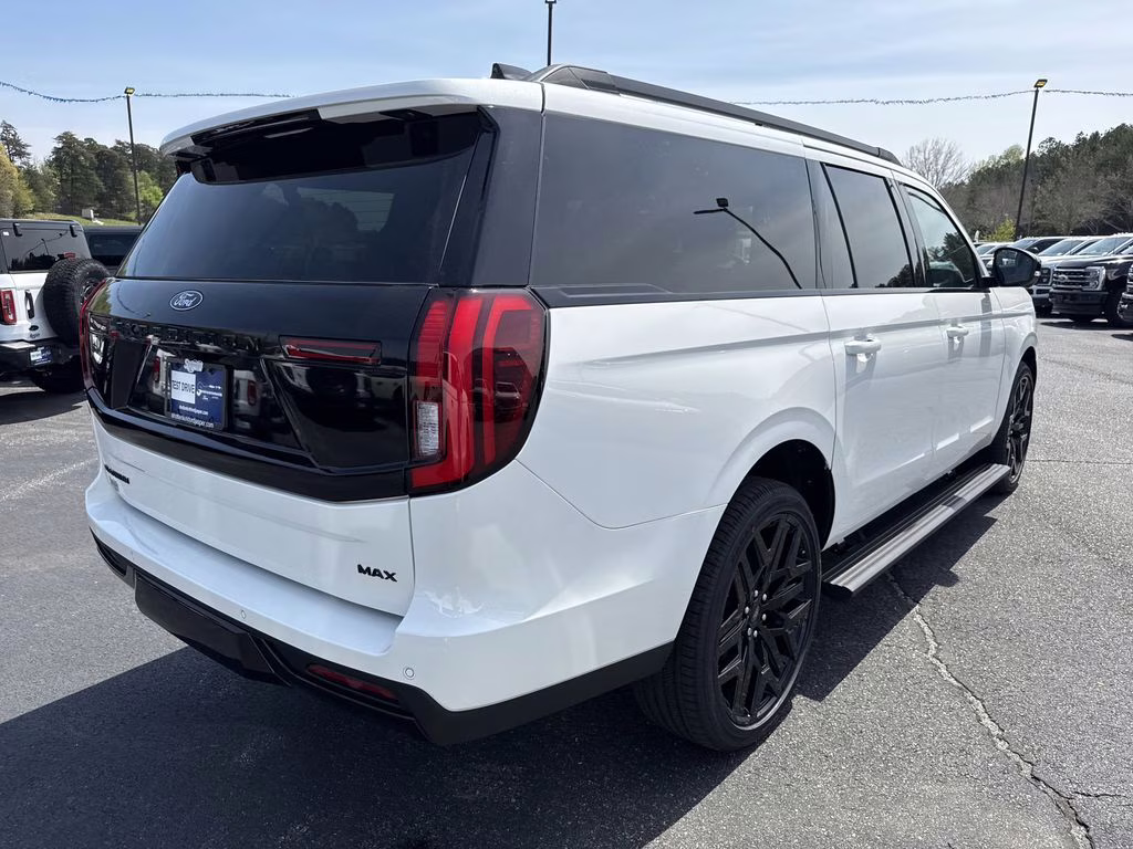 2026 Star White Metallic Tri-Coat Ford Expedition Max Platinum 4X4 SUV