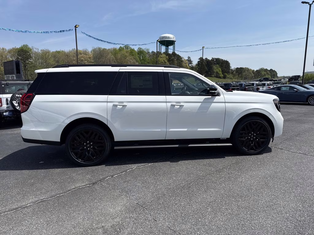 2026 Star White Metallic Tri-Coat Ford Expedition Max Platinum 4X4 SUV