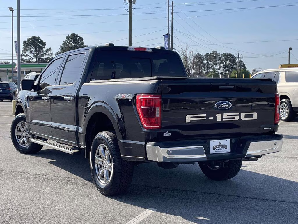 2023 Black Metallic Ford F-150 XLT 4X4 Truck