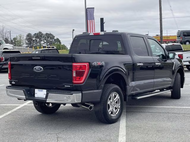 2022 Black Ford F-150 XLT 4X4 Truck