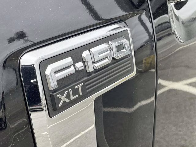 2022 Black Ford F-150 XLT 4X4 Truck